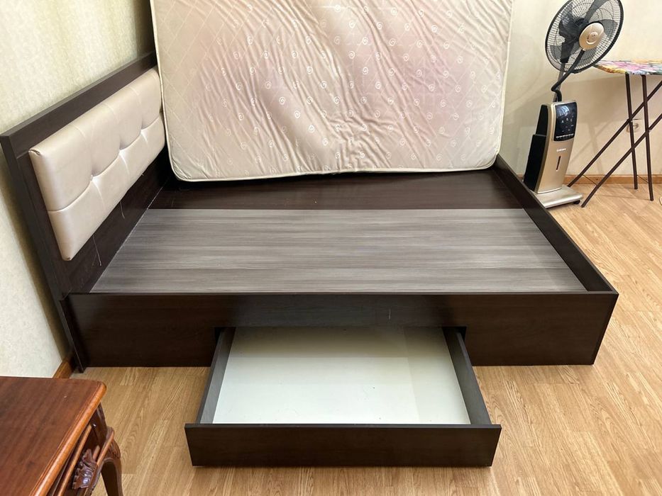 Продаётся Две кровати идеальное состояние