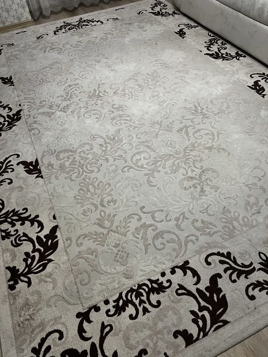 Ковер  в гостинную