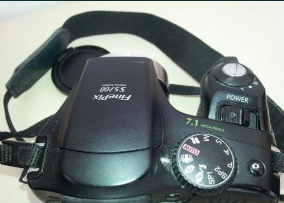 camera foto Fujifilm 5700 funcțională, stare buna

Vand Fujifilm Finep