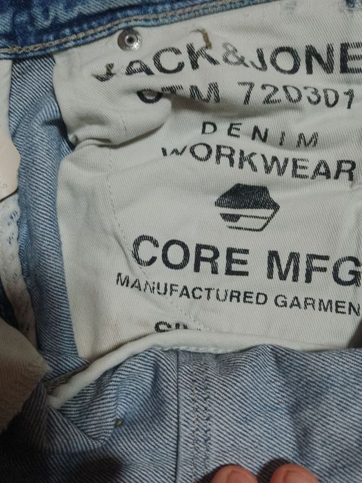 Оригинални дънки Jack & Jones.