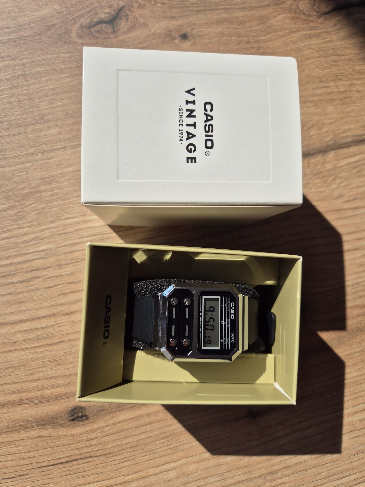 Casio  A100WEF-1AEF