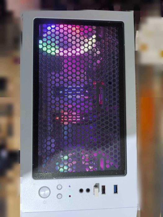 PC CUSTOM AMD Ryzen 7 in garantie!