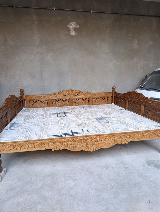 Тапчан деревянный