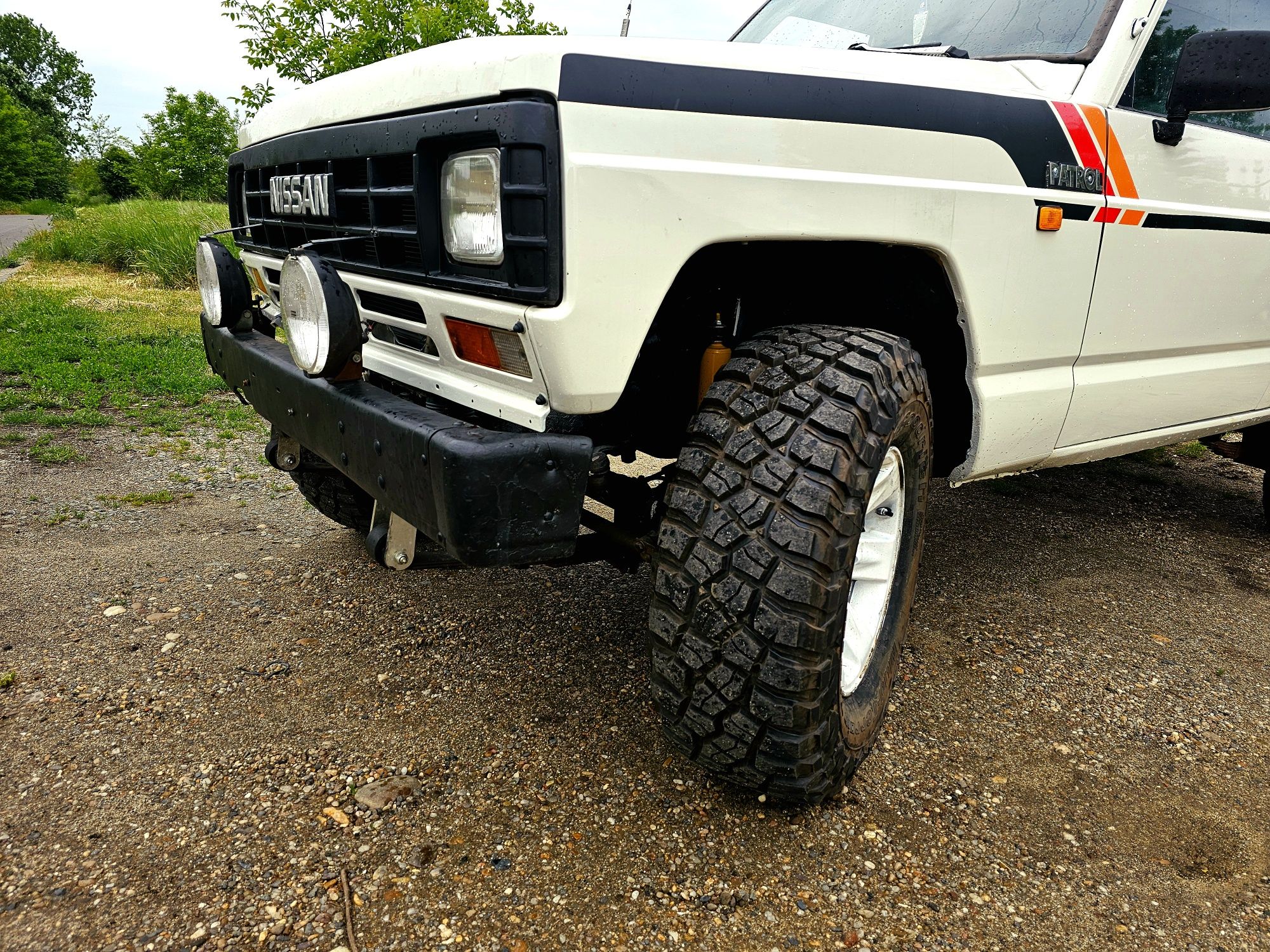 Nissan patrol overlanding