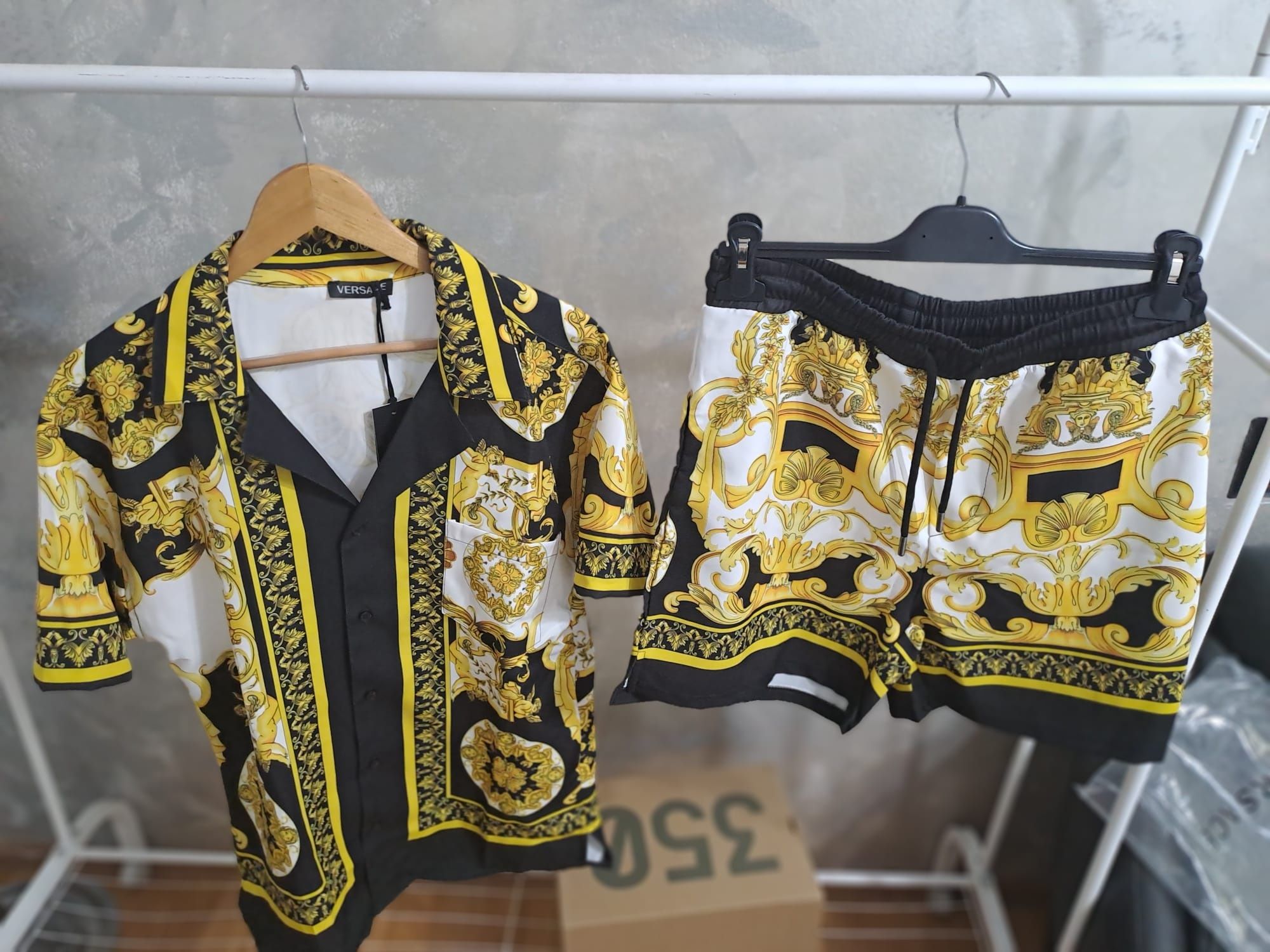 Compleu   Versace
