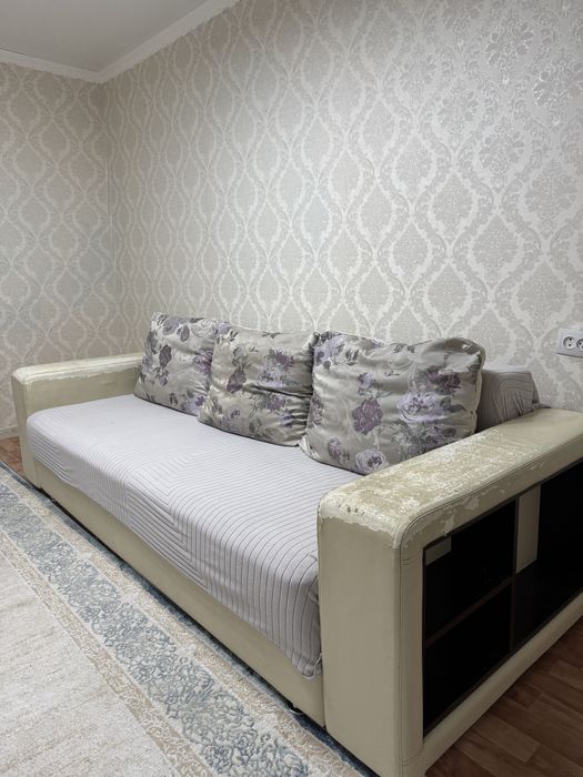 Срочно продается диван