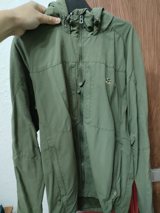 Куртки размера L-XL