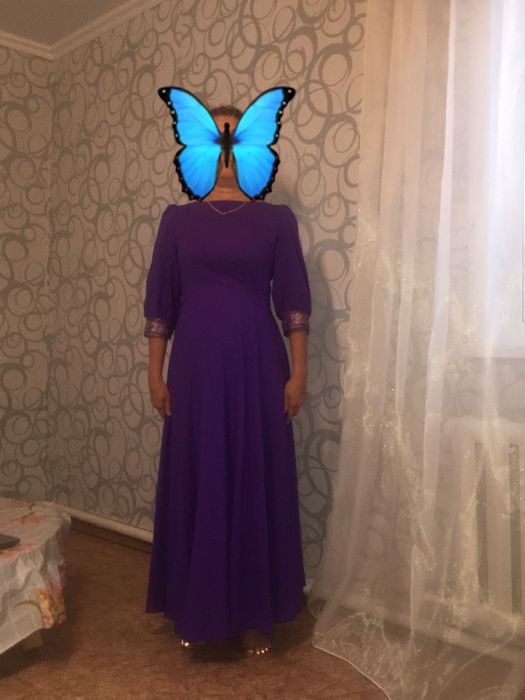 Платья вечерние,