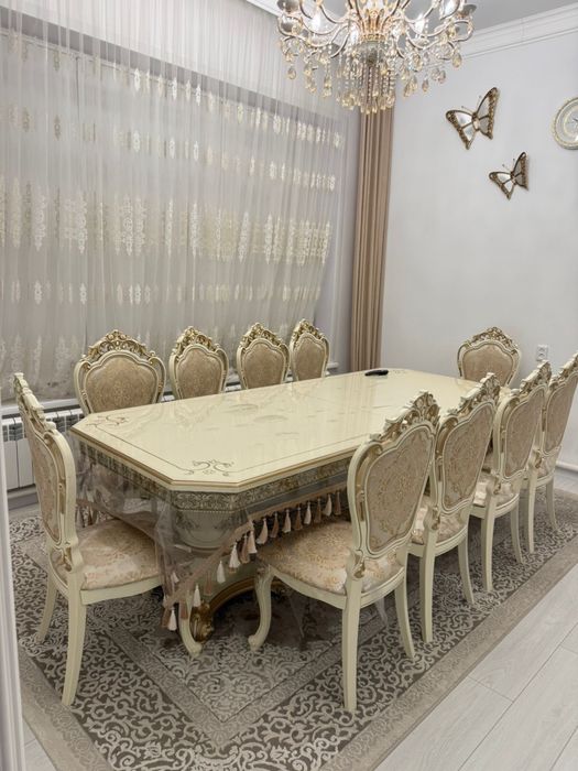 Продам стол и стулья 10шт