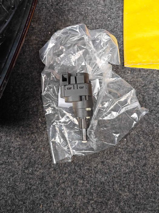 Заден ляв стоп втора употреба и стоп машинка