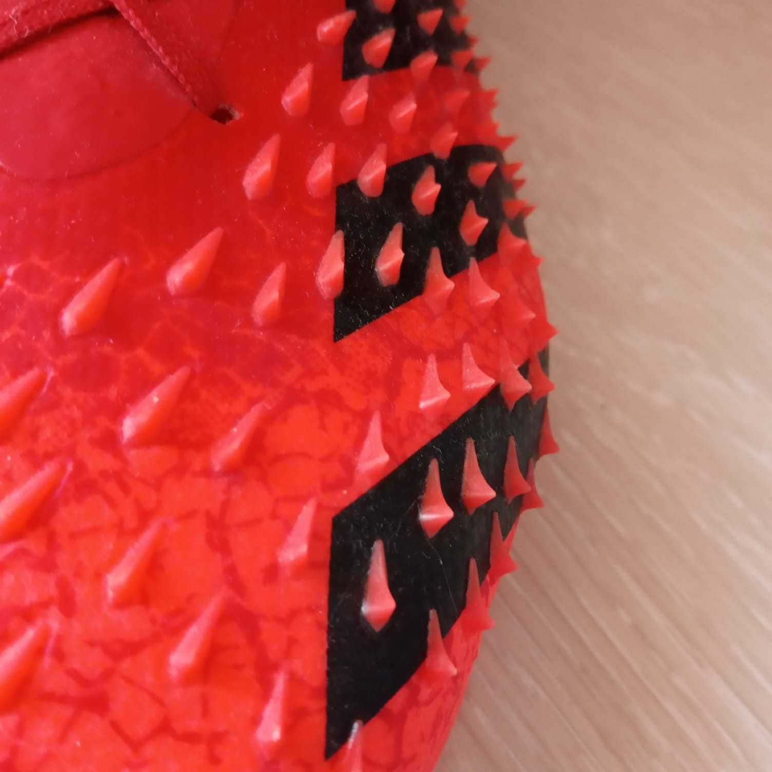 Бутсы Adidas Predator Freak. 1 FG, красный. ОРИГИНАЛ!