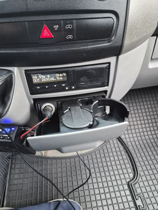 Mercedes Sprinter 19+1 locuri