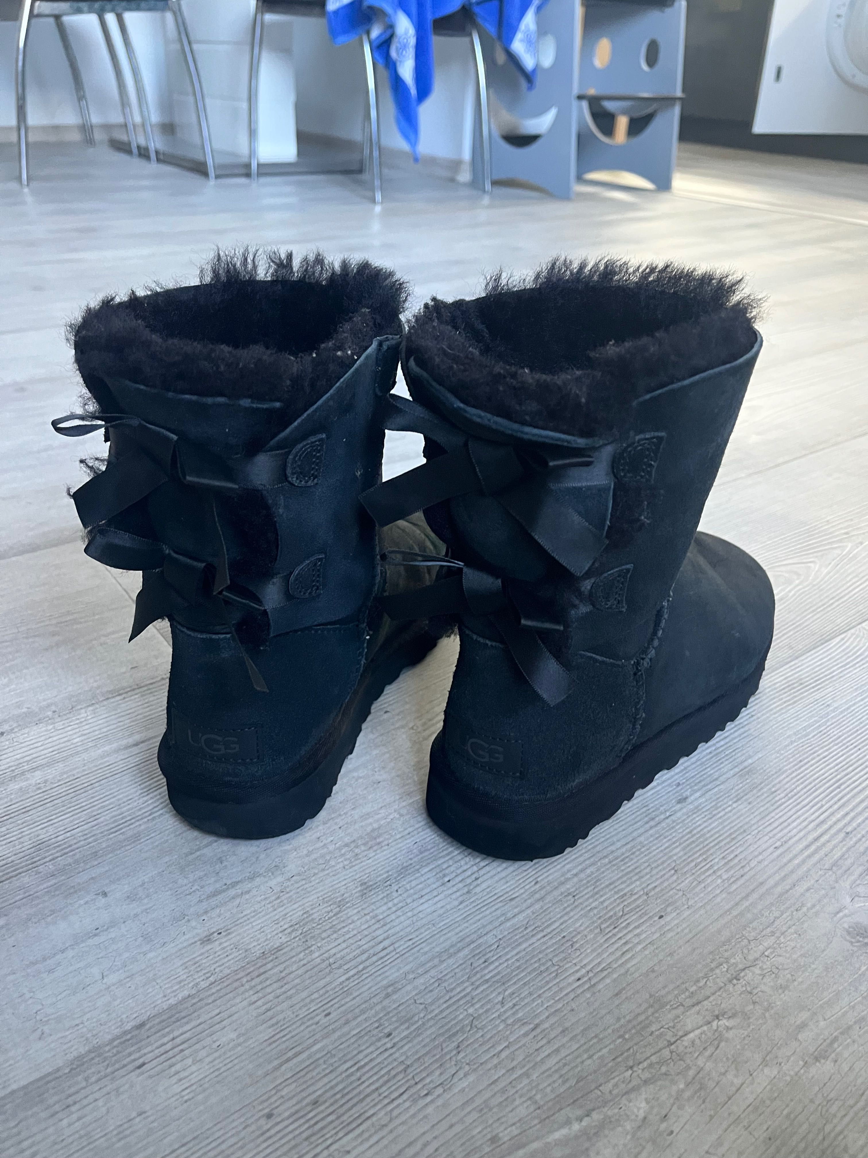Ugg апрески черни