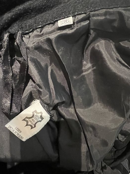 Pantaloni din piele intoarsa 36