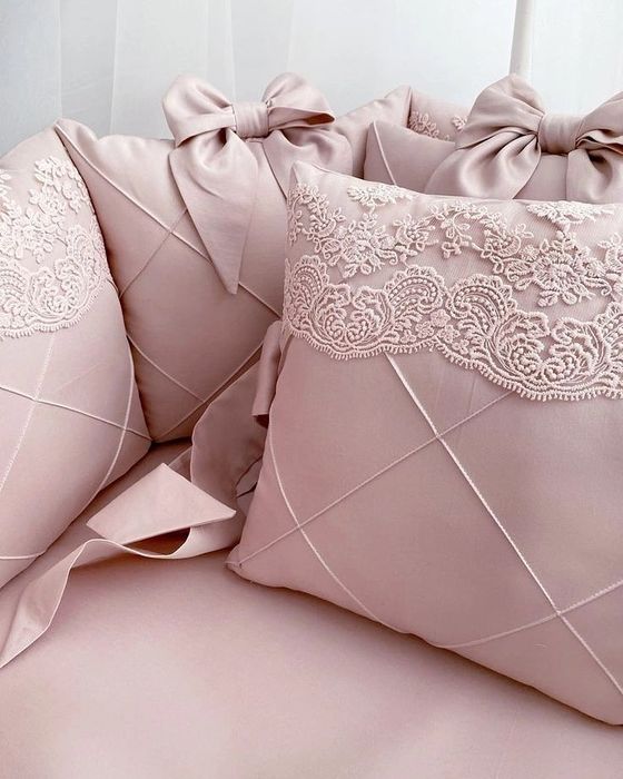 Бортики на  детскую кроватку