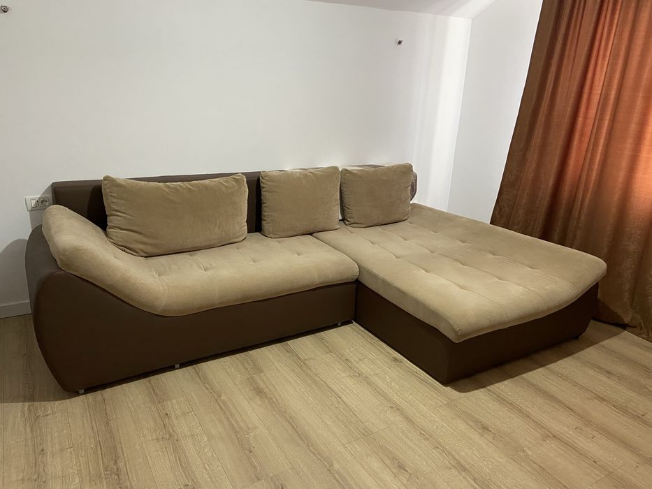 Coltar living stare foarte buna