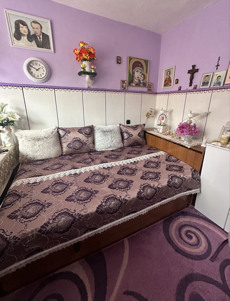 Легло персон и половина