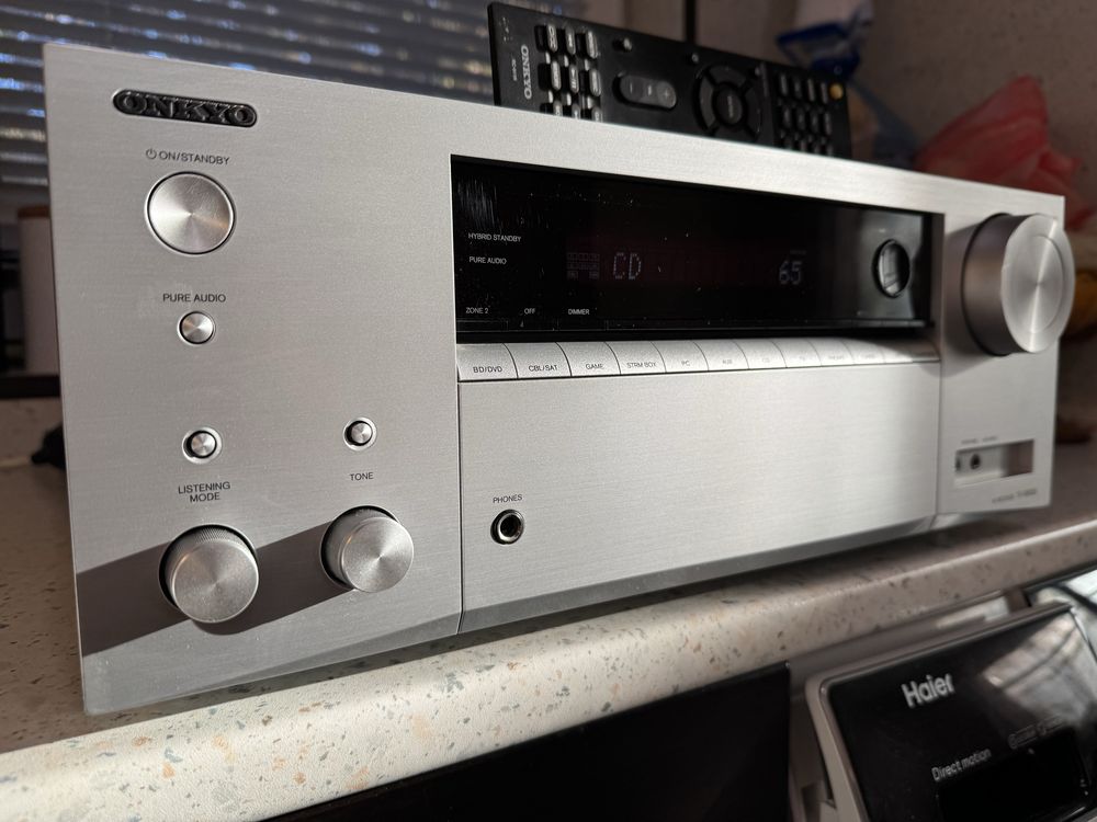 Onkyo TX-NR555 Като нов Bluetoot Wi-Fi