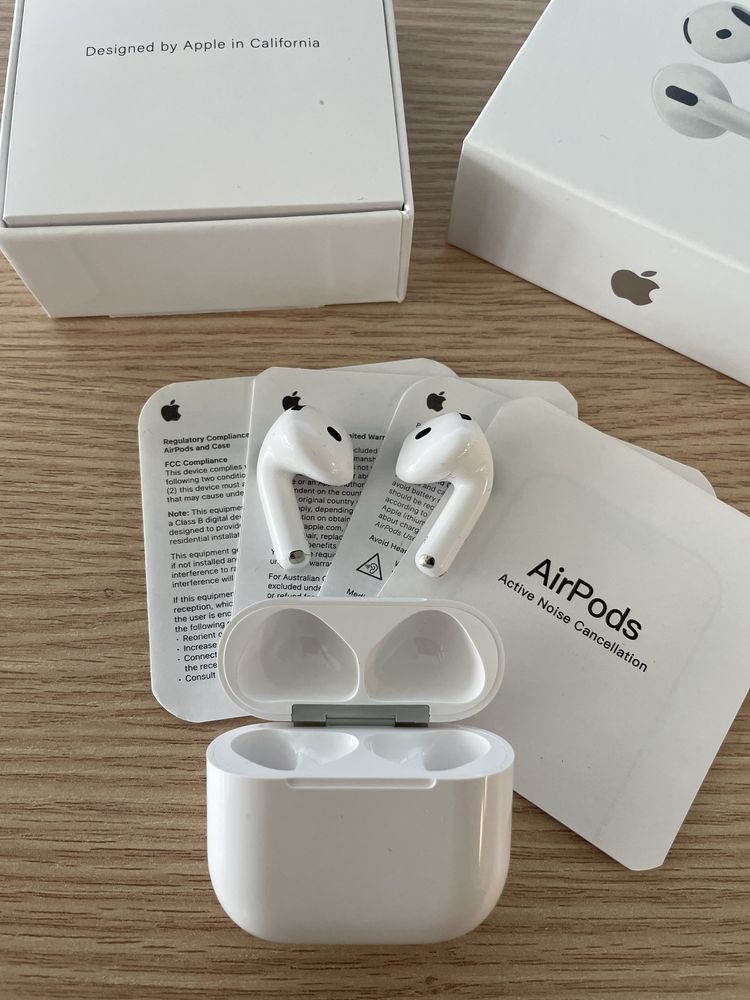 Apple AirPods 4 generation (ANC)