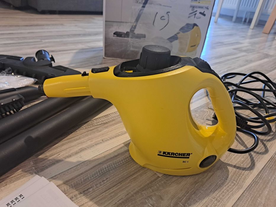 Aparat de curatat cu abur KARCHER SC 1, ca nou