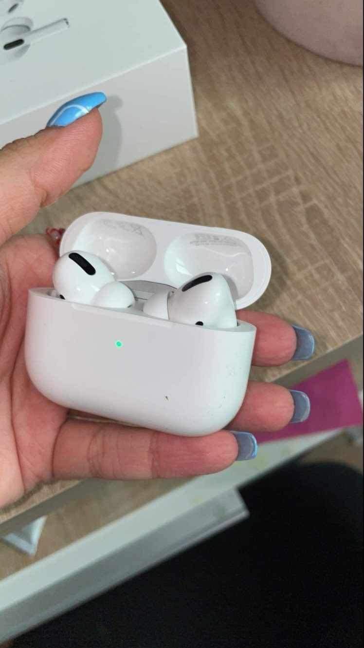 Оригинални AirPods Pro 2