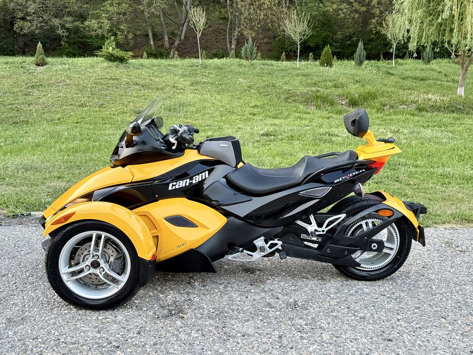 Can-am Spyder, an fab 2009, 27000 km, motor 990 cm