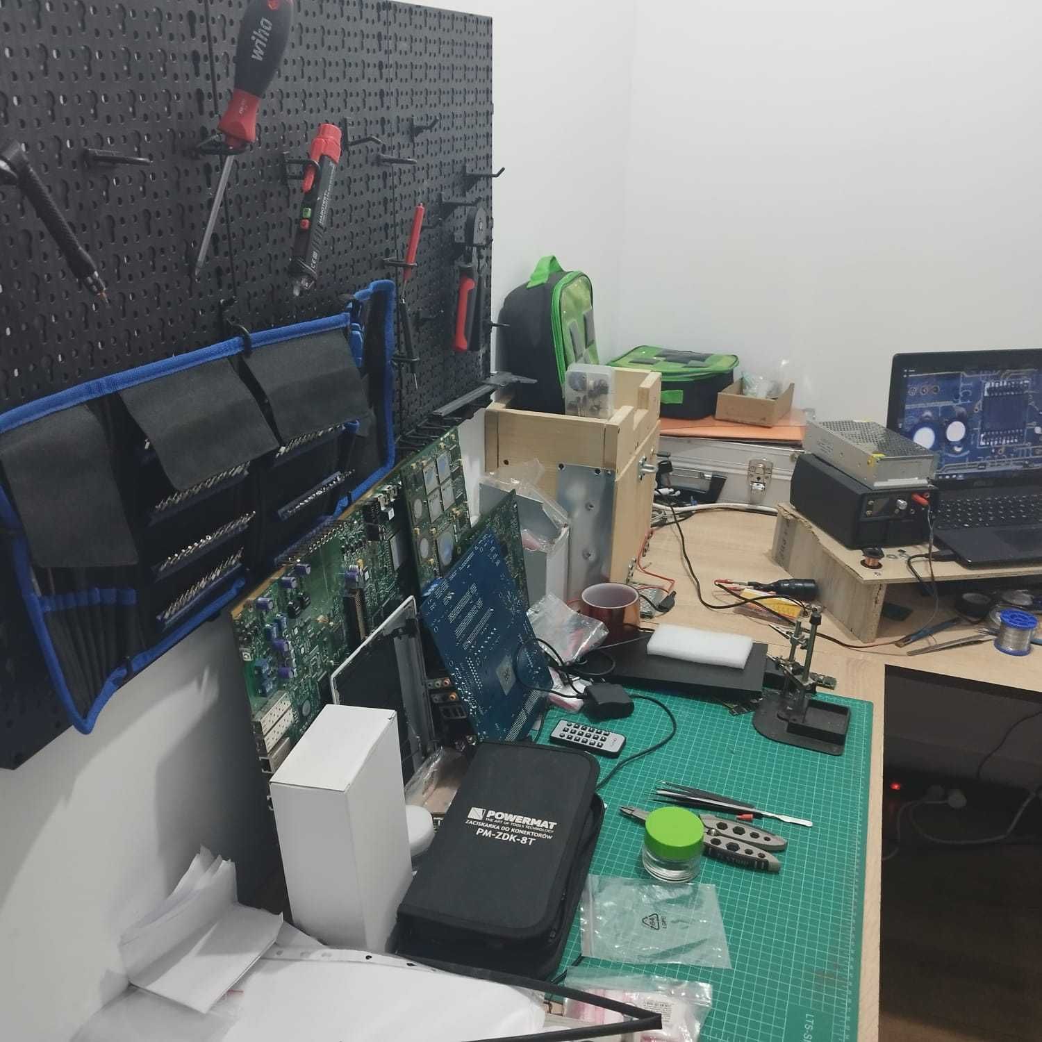 Reparatii laptopuri, echipament audio, electronice