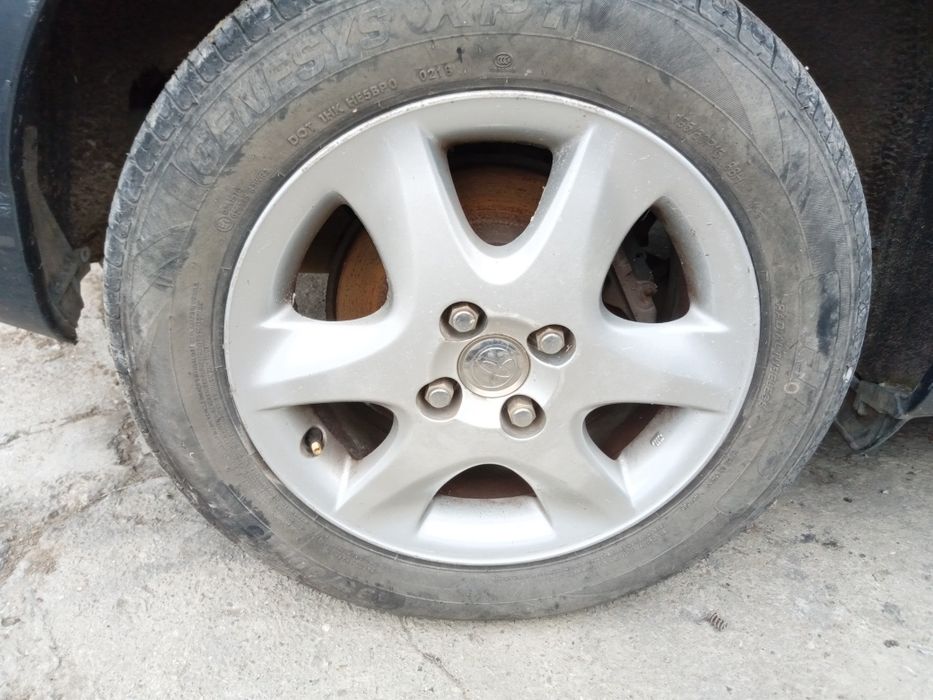 Тойота Корола версо D4D Toyota Corolla verso d4d само на части