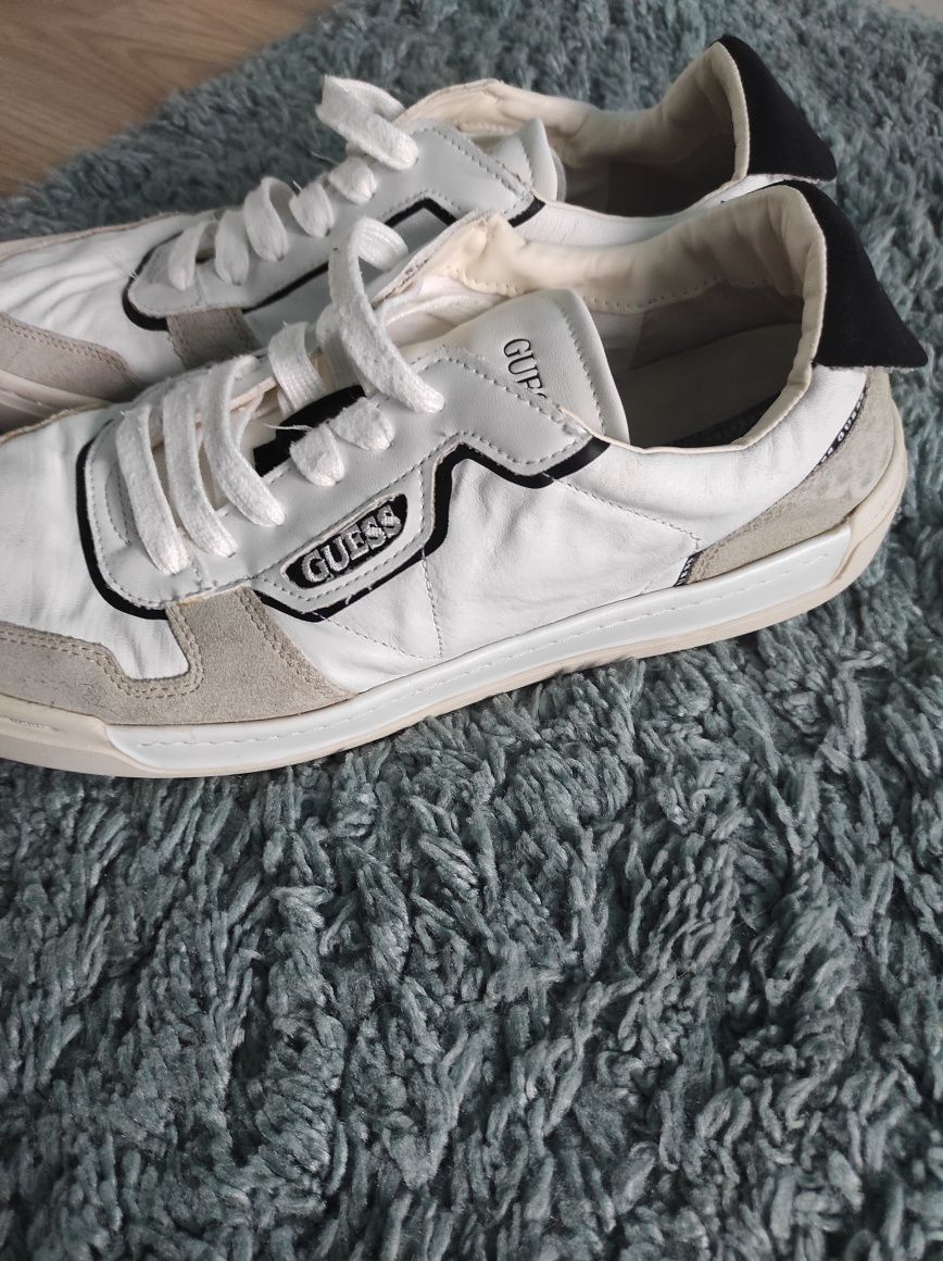 Оригинални мъжки кецове Guess