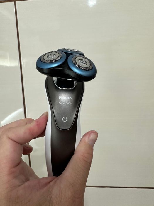 Aparat de ras Philips S7720/26, Lame duble Super Lift & Cut