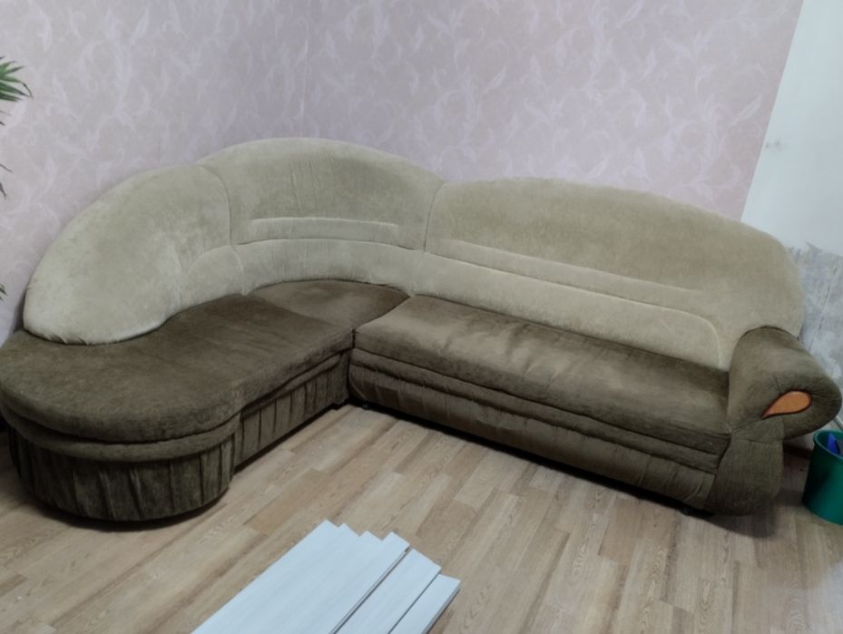 Продам диван и кресло