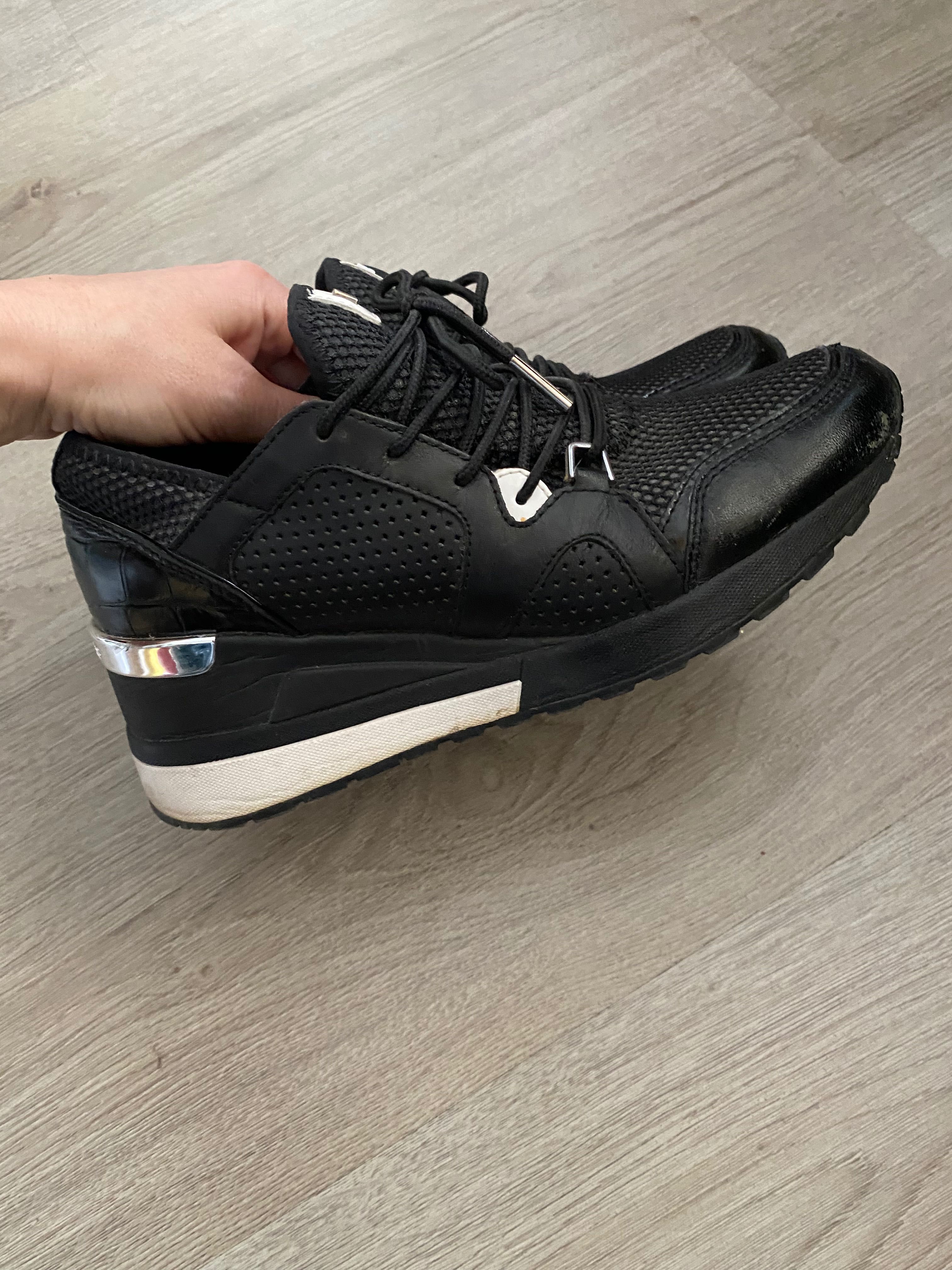Balenciaga track2, Guess, Wrangler Michael kors