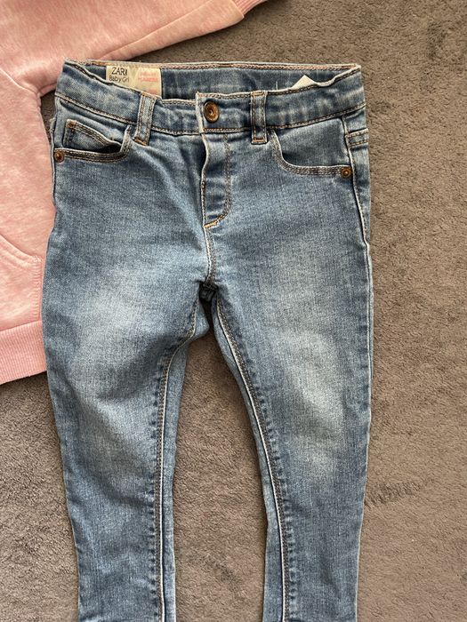 Дънки Zara и суитшърт за момиче 92 размер