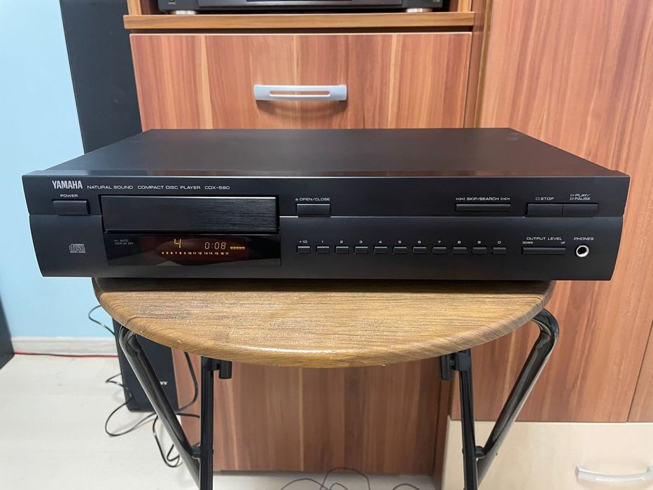 Yamaha TX-680RDS Stereo Tuner FM/AM