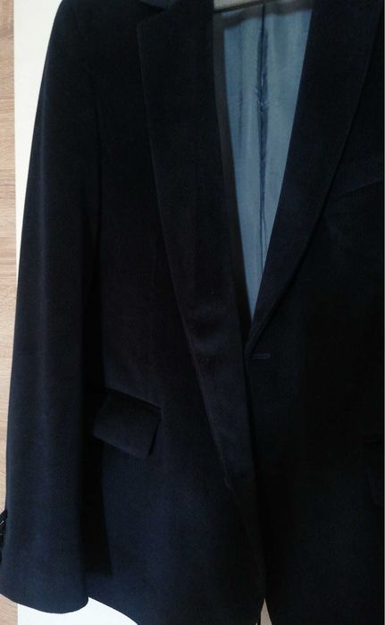 Sacou catifea fina elegant bleumarin cu pantaloni subtiri gri închis