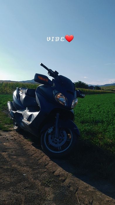 Vând Suzuki burgman 650cc