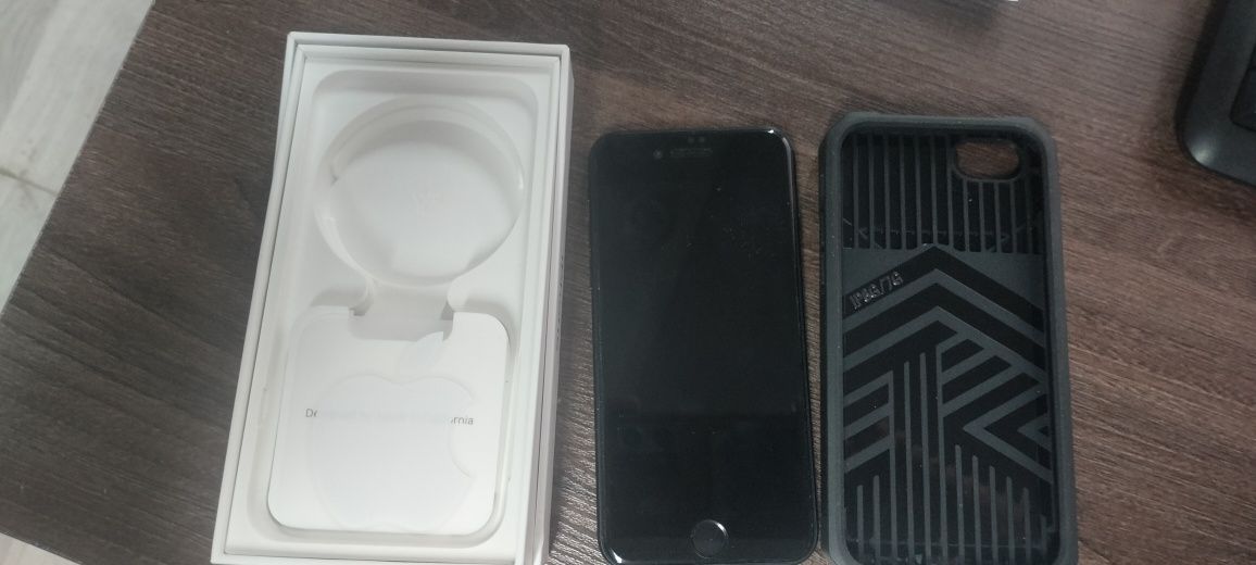 Iphone SE 256 G срочно