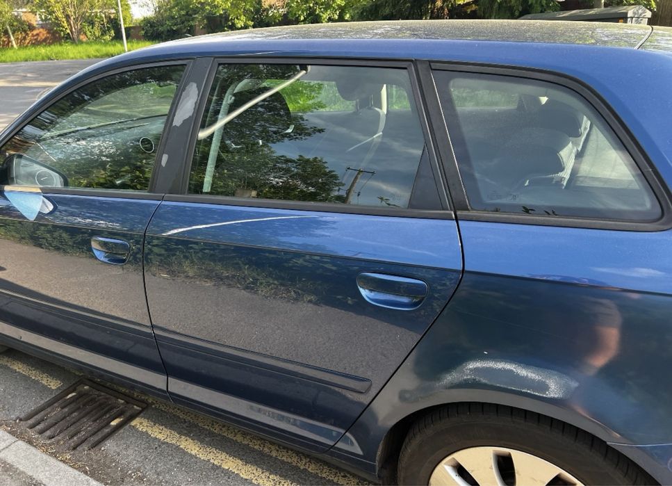 Dezmembrez Audi a3