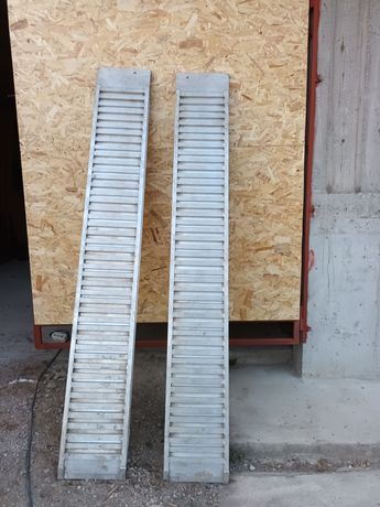 Rampe aluminiu 2.5 metri 2.2 tone