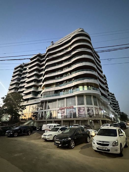 Уста Ширин Модерн квартира коробка 3/7/12, новостройка