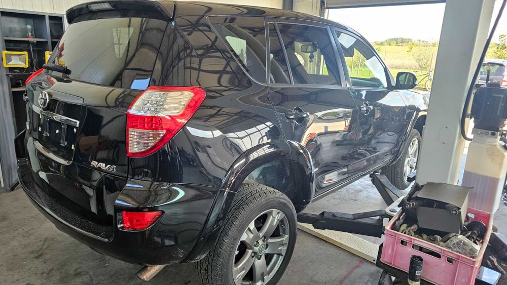 Piese din dezmemebrari pt Toyota Rav4 2.2D 150cp cv automata 2009-2012