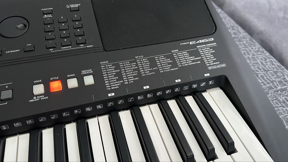 Yamaha PSR E463 USB Balkan set клавир йоника калъф