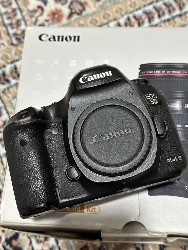 Canon eos 5D mark 3 body sotiladi.