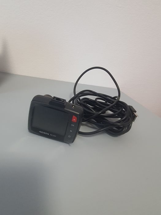 Vând camera bord auto