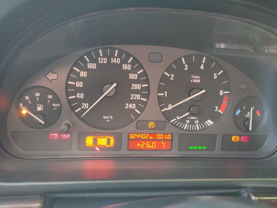 На части: BMW E39 520I M52B20 150кс.