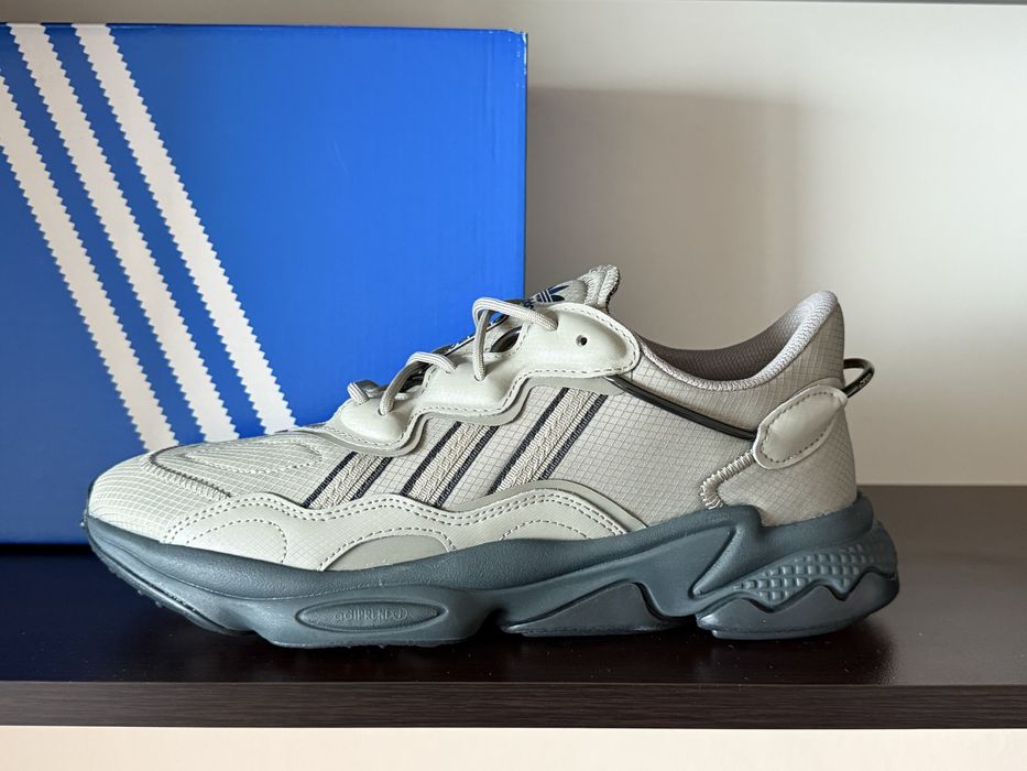 Adidas OZWEEGO  44номер 28см Стелка нови с кутия