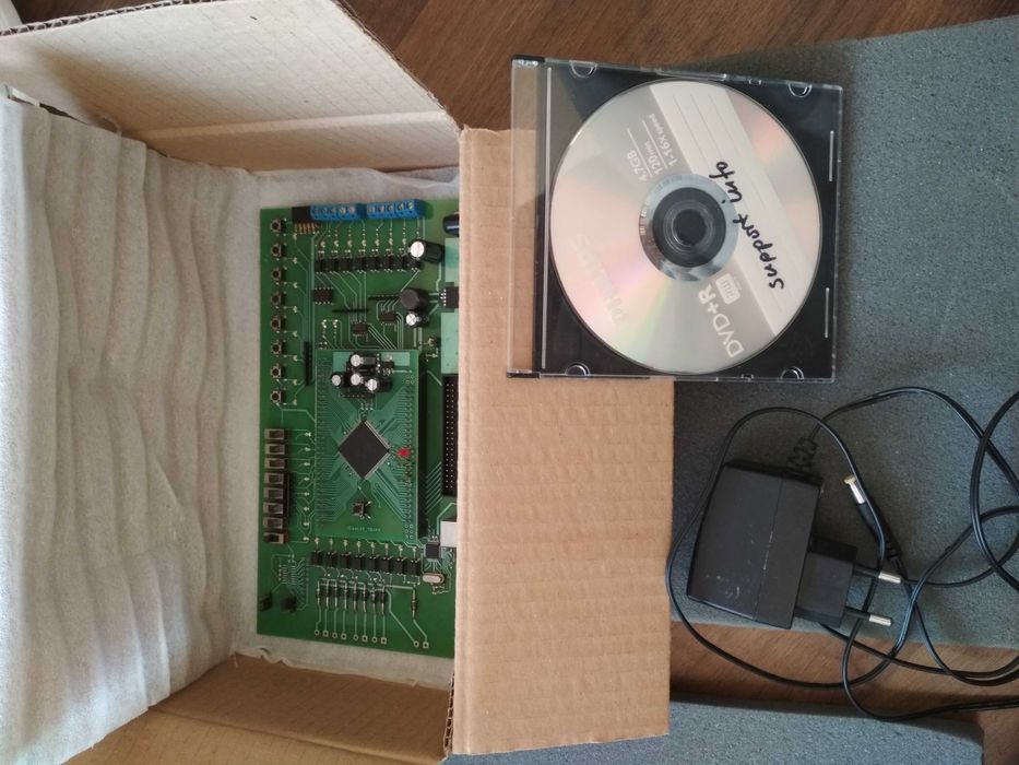 Контролер DK-XC6SLX4TQ144 за управление на обекти и работа с процесори