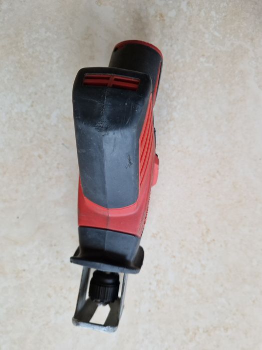 Milwaukee C 12 HZ - fierastrau