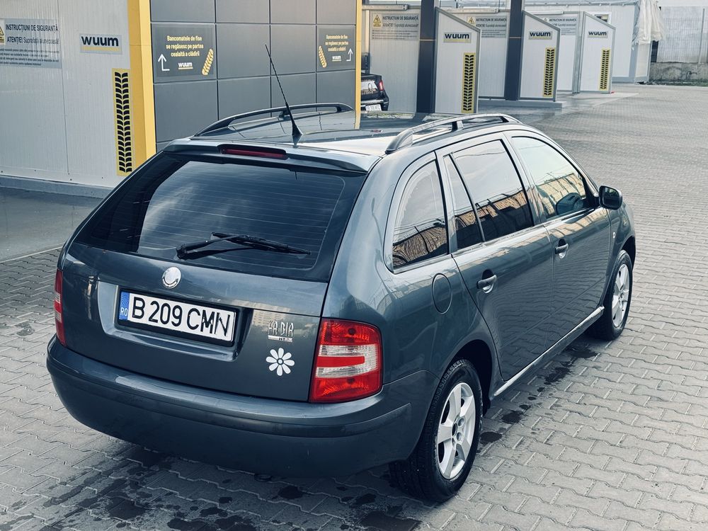 Skoda fabia 1.2 benzina 2005 . Variante