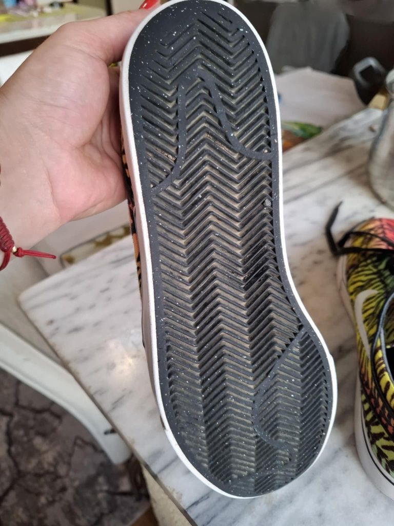Маратонки  Nike 42,5